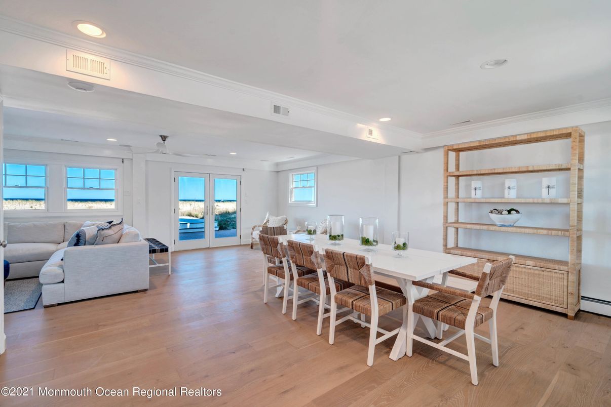 Dining room, Interior, Living room, Recessed Lighting, Wood Texture Flooring
