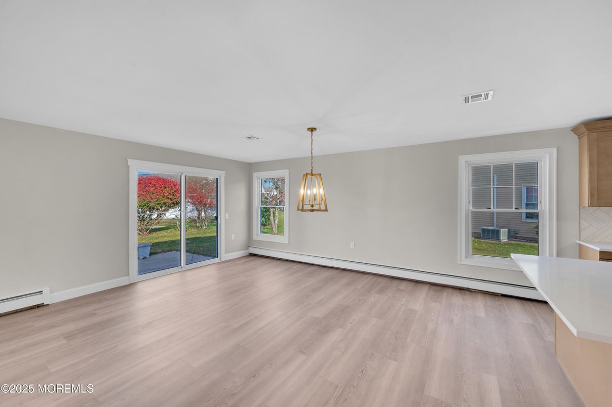 Empty room, Interior, Pendant Lights, Wood Texture Flooring