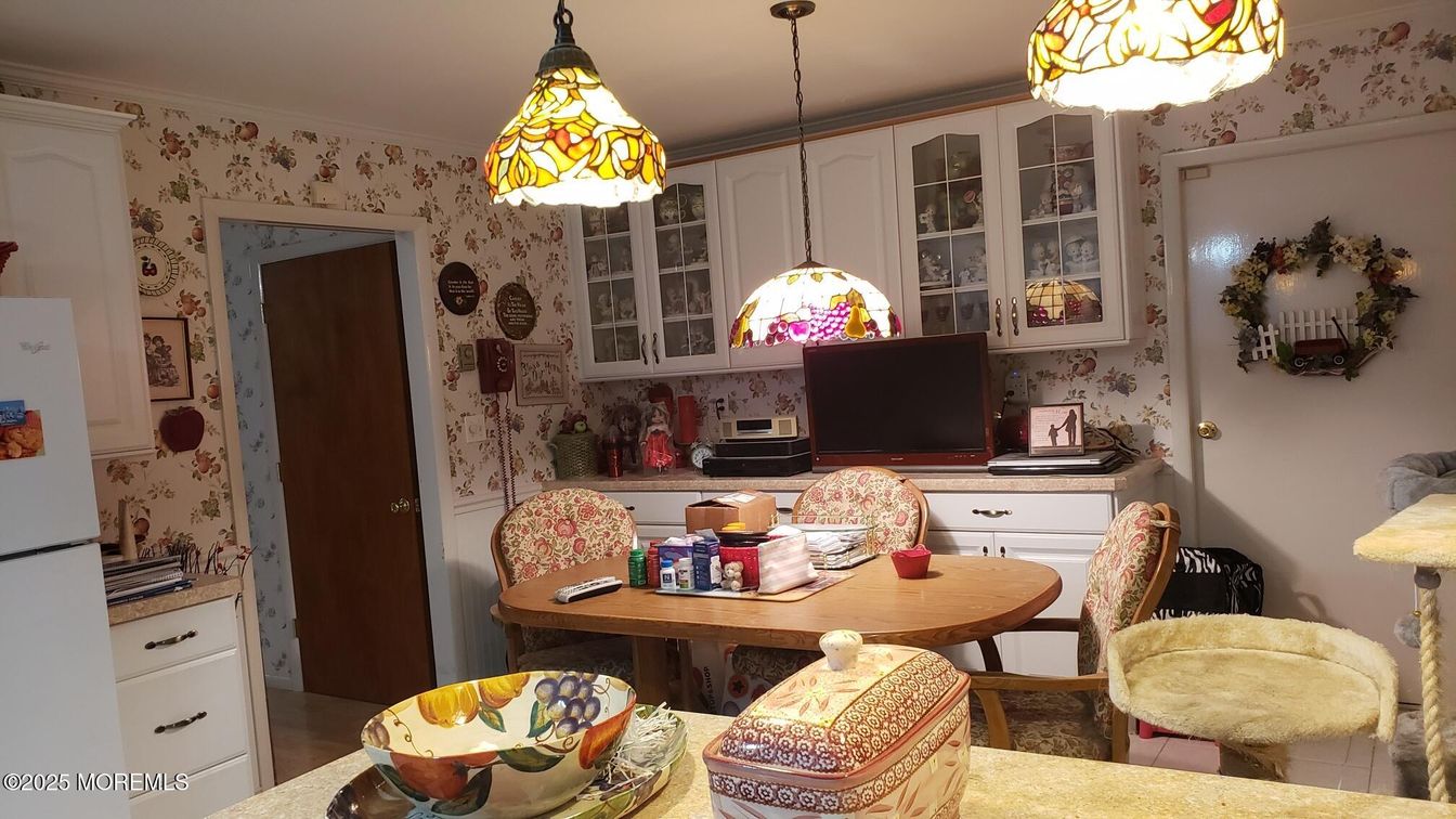 Dining room, Interior, Pendant Lights