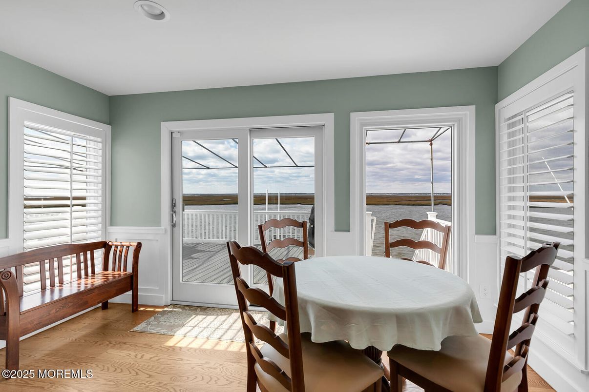 Dining room, Interior, Recessed Lighting, Water, Wood Texture Flooring