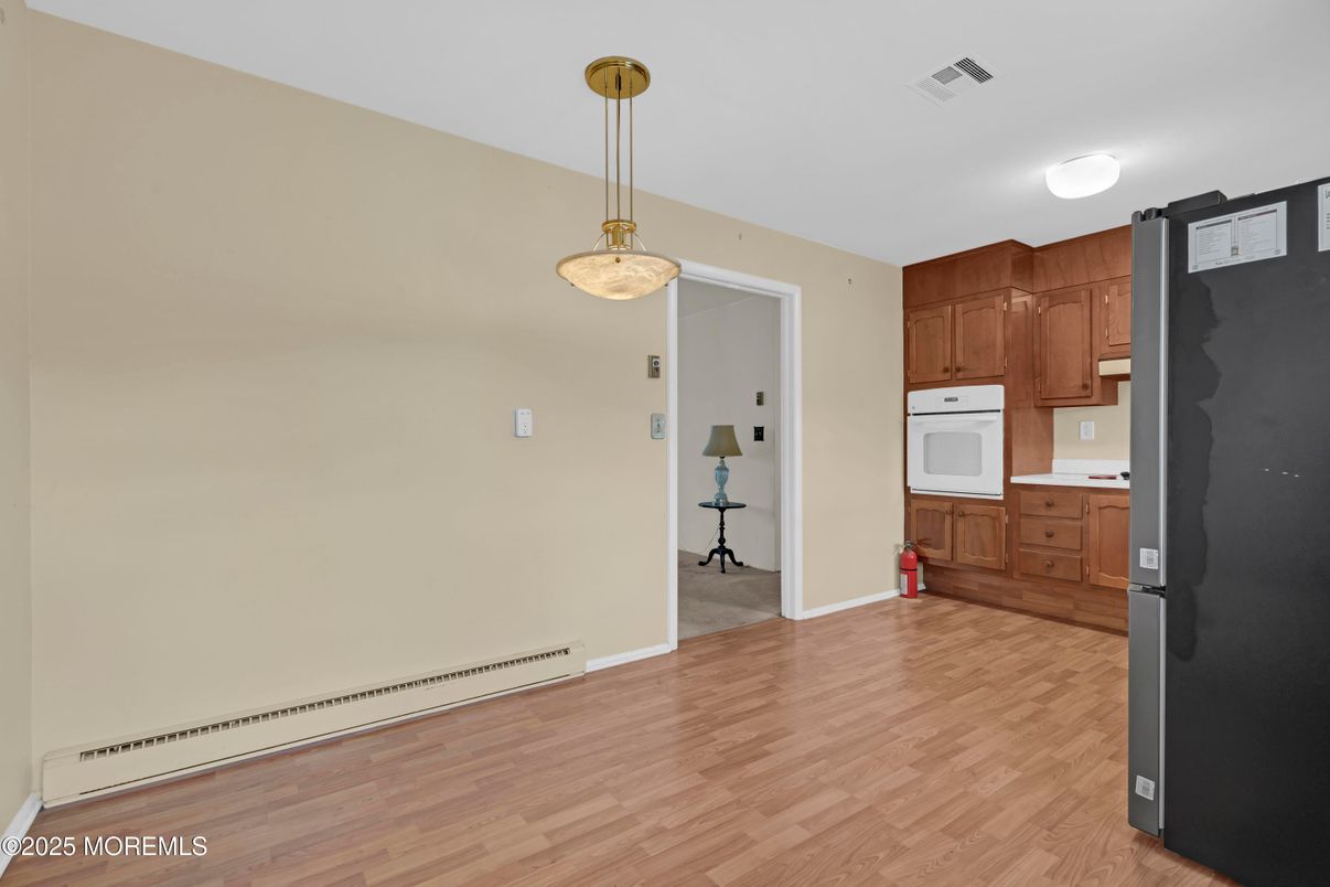 Interior, Kitchen, Pendant Lights, Wood Texture Flooring