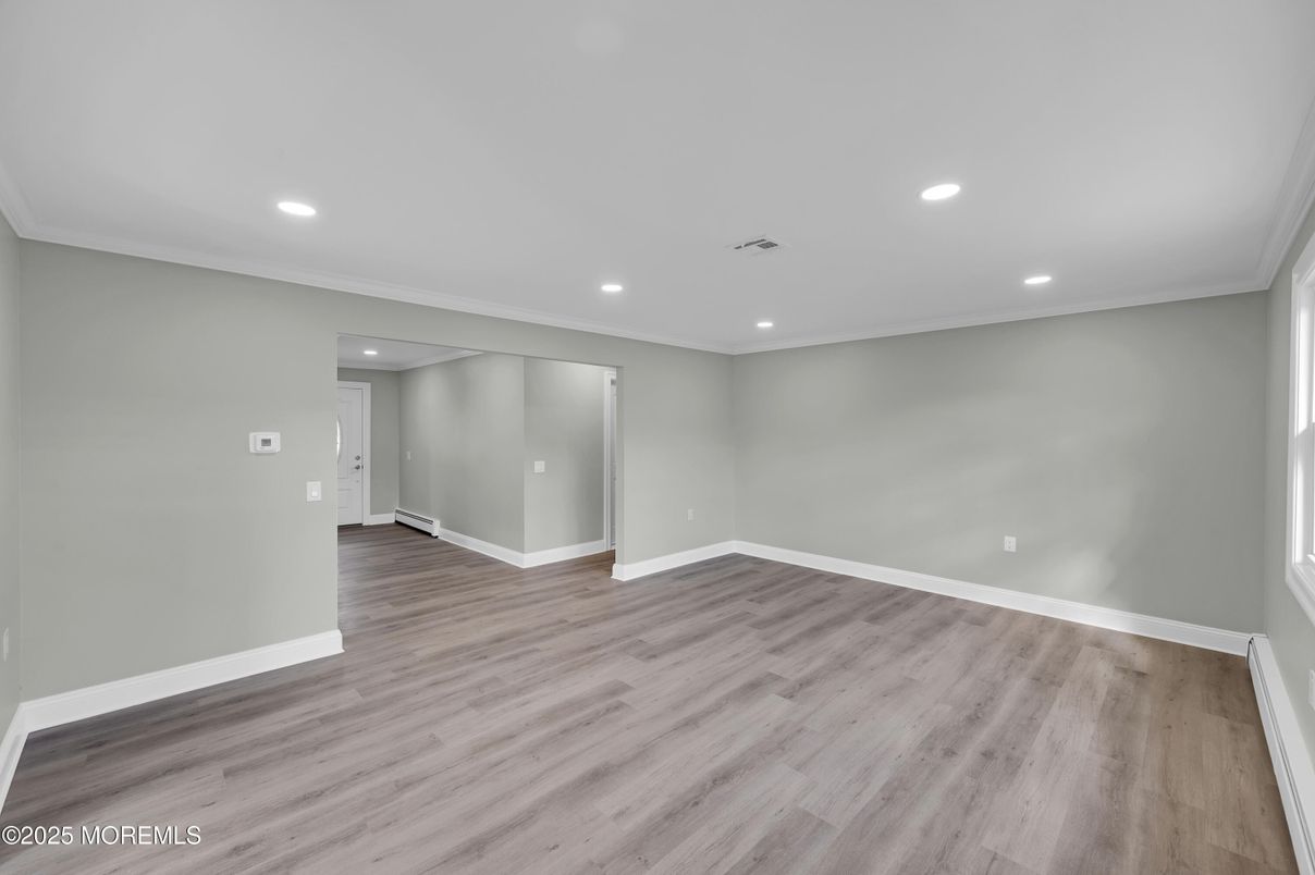 Empty room, Interior, Recessed Lighting, Wood Texture Flooring