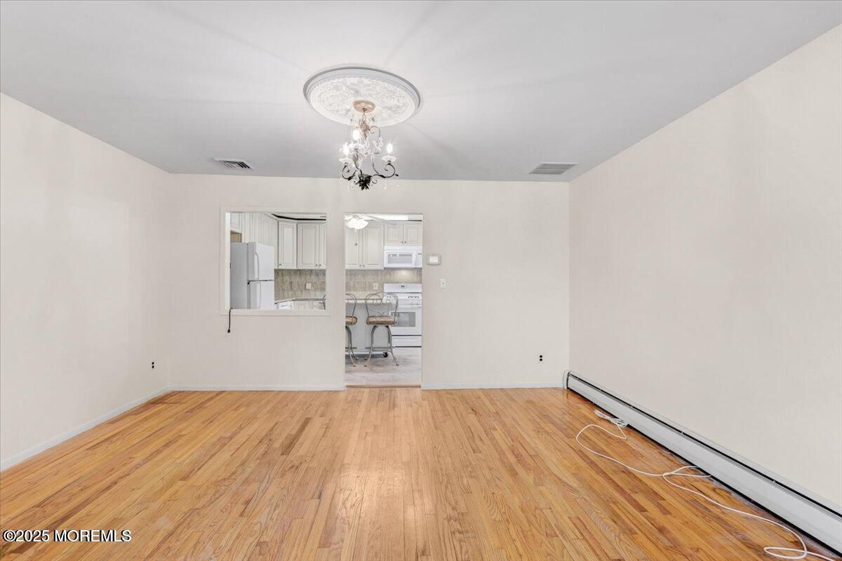 Chandelier, Empty room, Interior, Wood Texture Flooring