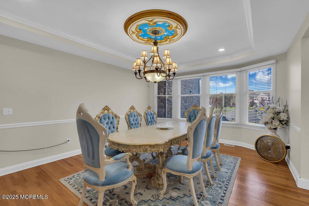 Chandelier, Dining room, Interior, Recessed Lighting, Wood Texture Flooring