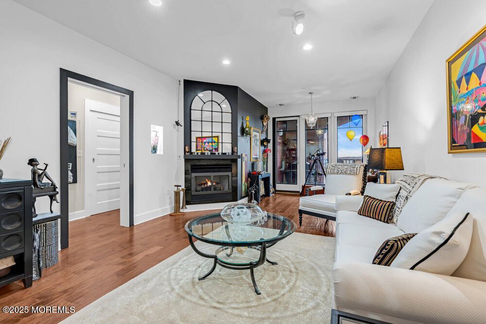 Fireplace, Interior, Living room, Pendant Lights, Recessed Lighting, Wood Texture Flooring