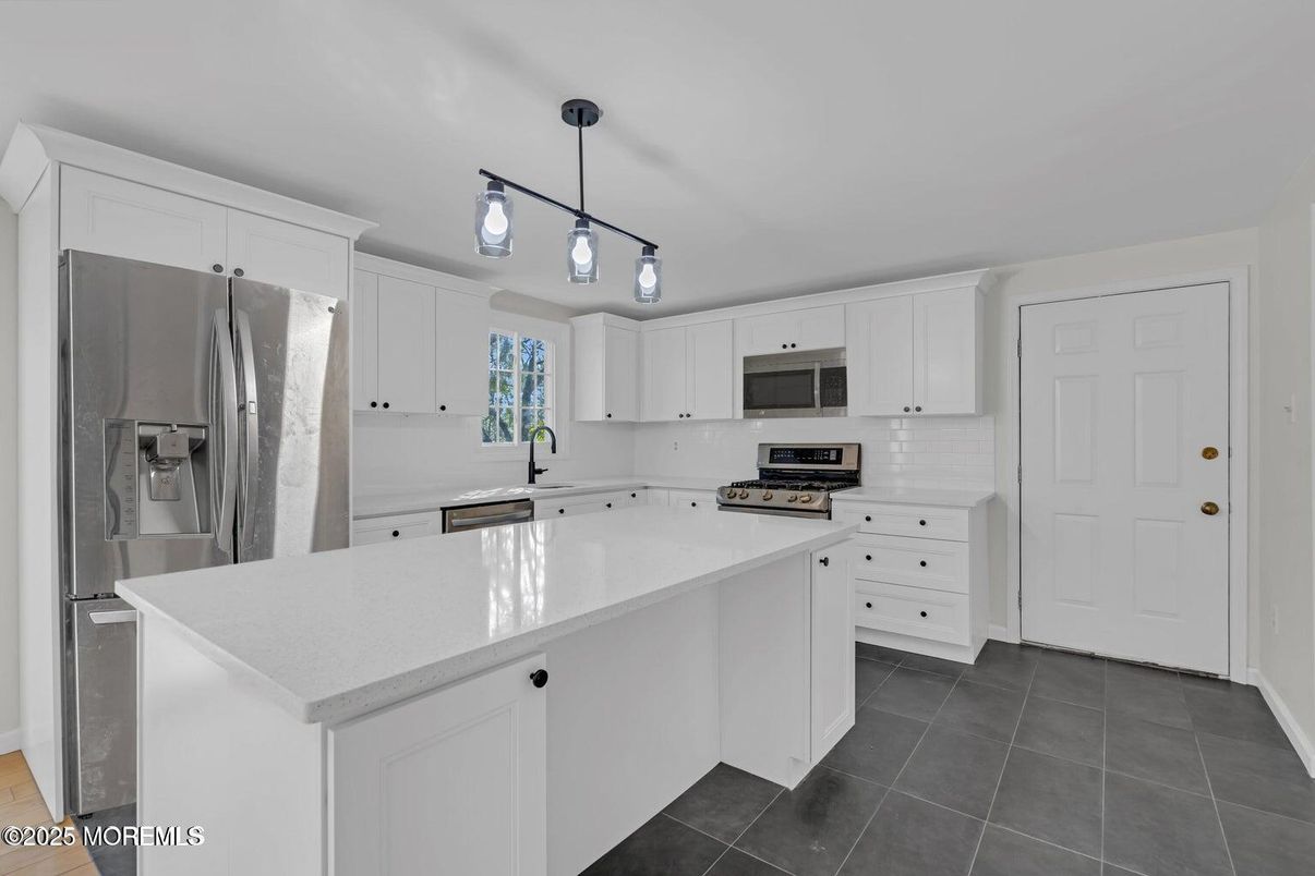 Interior, Kitchen, Pendant Lights, Stainless Steel Appliances