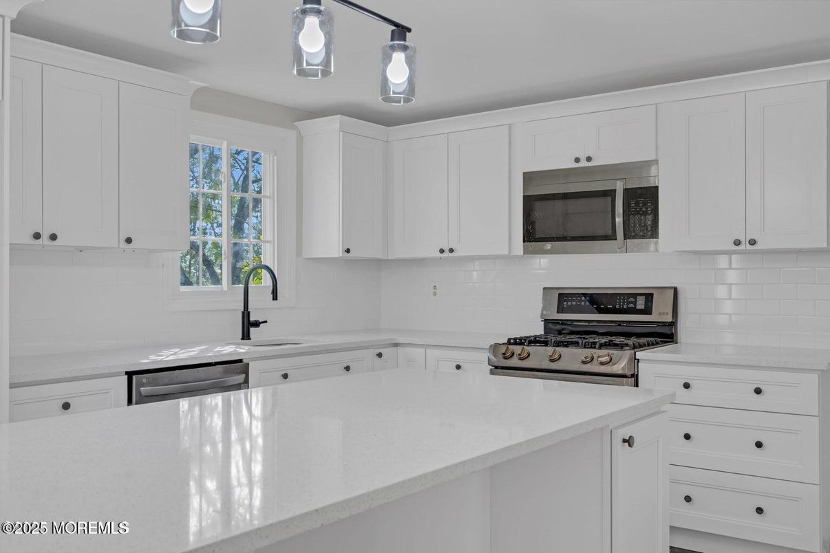 Interior, Kitchen, Stainless Steel Appliances