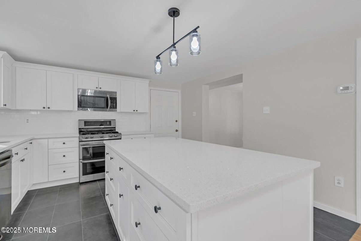 Interior, Kitchen, Pendant Lights, Stainless Steel Appliances