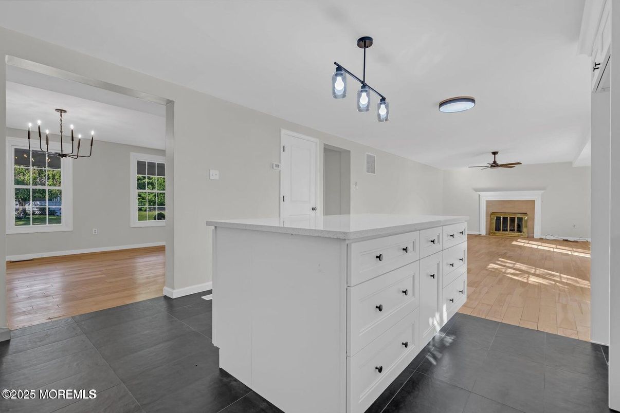 Interior, Pendant Lights, Wood Texture Flooring