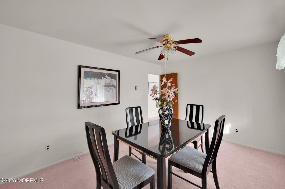 Dining room, Interior