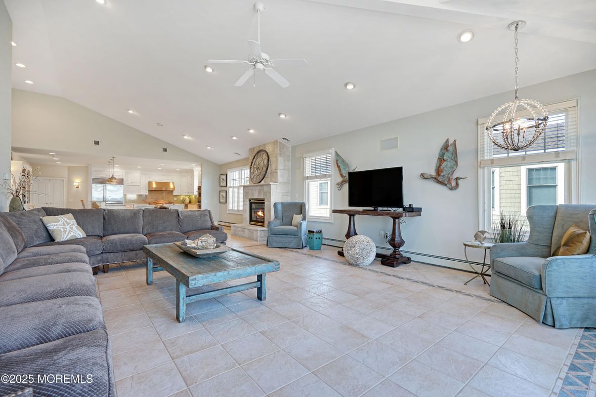 Chandelier, Fireplace, Interior, Living room, Pendant Lights, Recessed Lighting