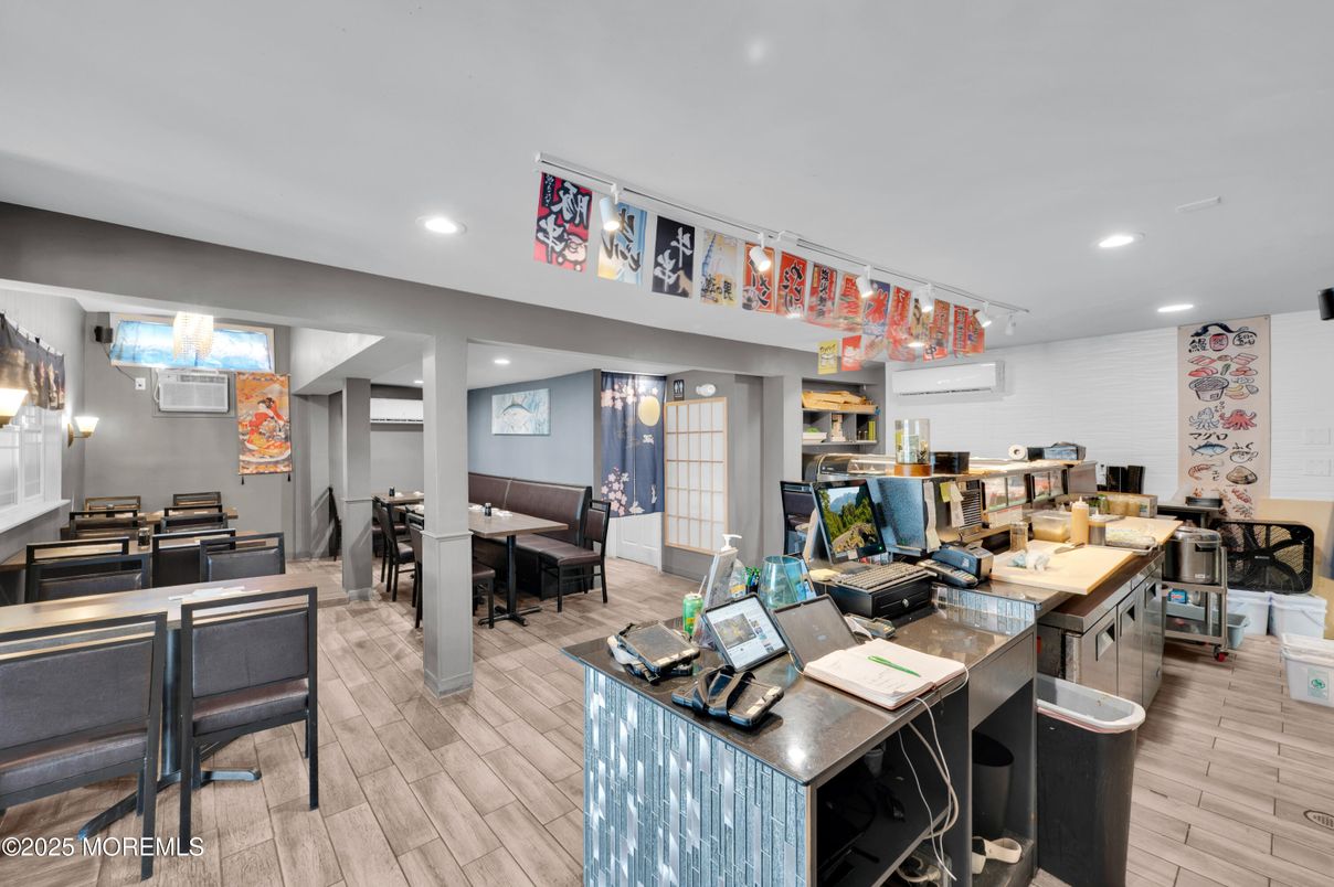 Dining room, Interior, Recessed Lighting, Wood Texture Flooring