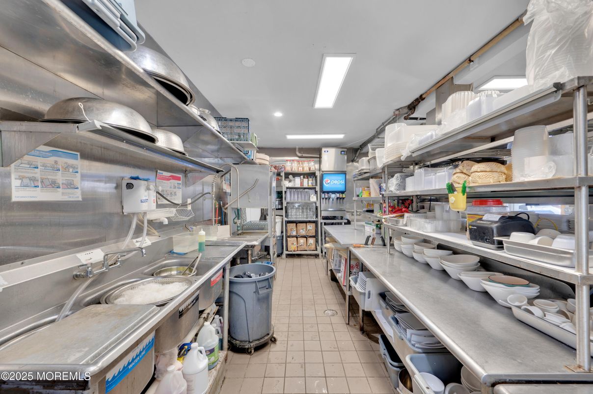 Interior, Recessed Lighting, Stainless Steel Appliances
