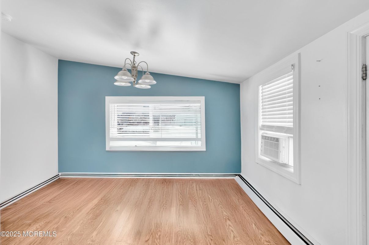 Empty room, Interior, Pendant Lights, Wood Texture Flooring