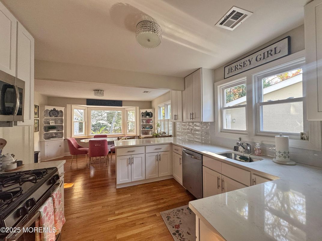 Dining room, Interior, Kitchen, Wood Texture Flooring