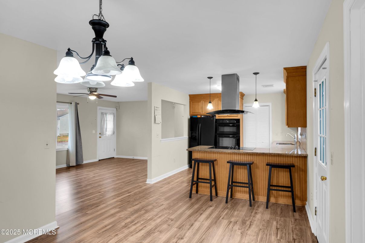 Interior, Kitchen, Pendant Lights, Wood Texture Flooring