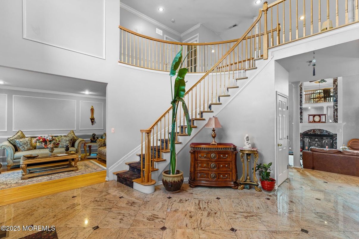 Fireplace, Interior, Recessed Lighting