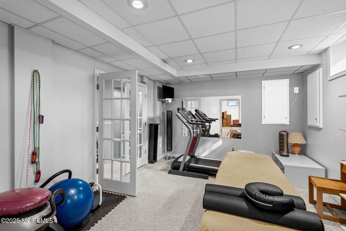 Fitness Equipment, Interior, Recessed Lighting