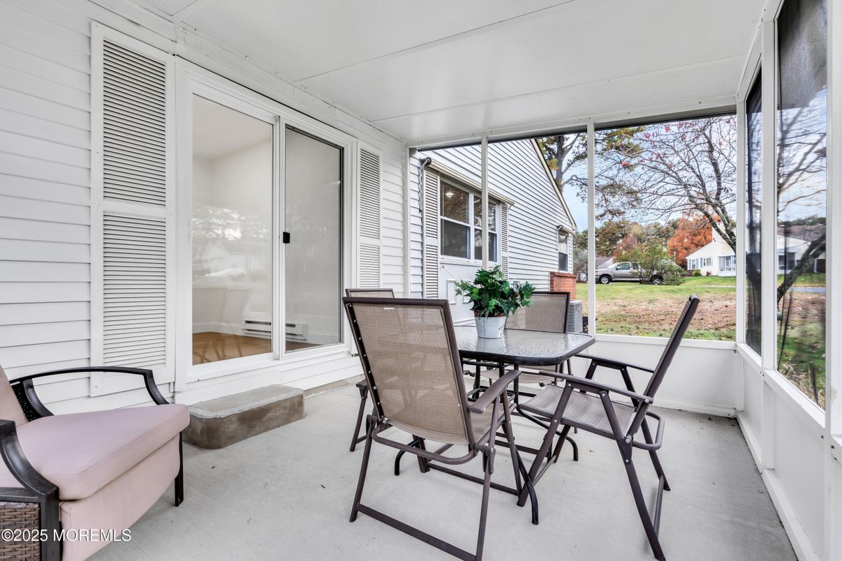 Dining room, Interior, Sun Room