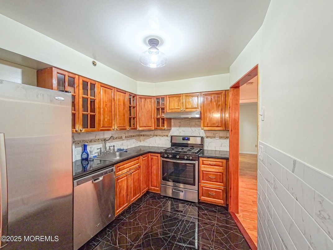 Interior, Kitchen, Marble, Stainless Steel Appliances