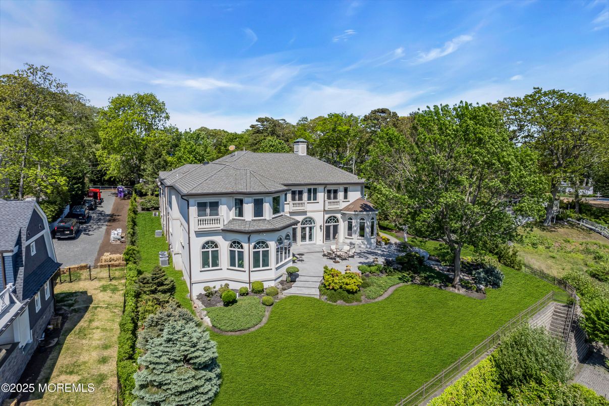 Exterior, Facade, French Provincial