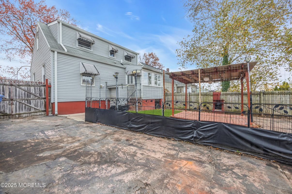 Backyard, Exterior, Playground