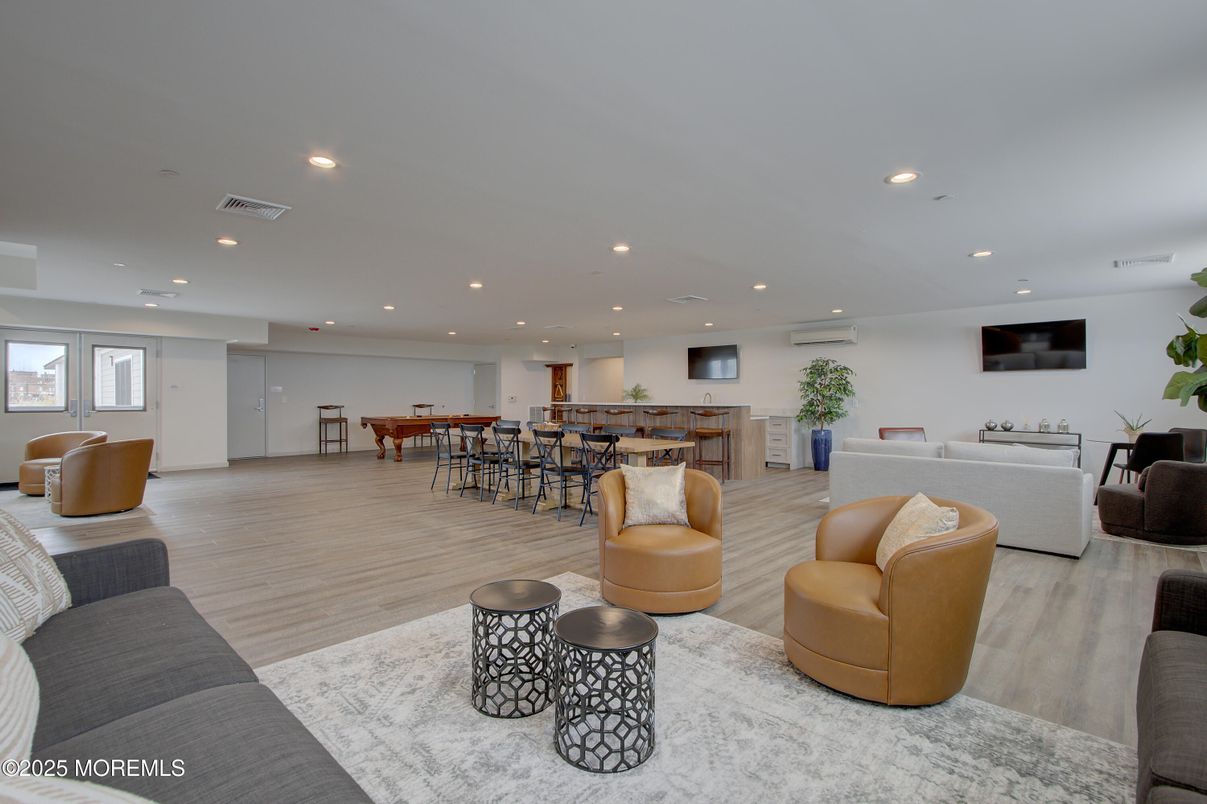 Dining room, Interior, Living room, Recessed Lighting, Wood Texture Flooring