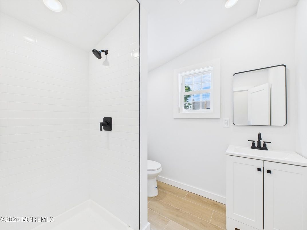 Bathroom, Interior, Recessed Lighting, Wood Texture Flooring