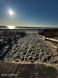 Exterior, Pool, Water