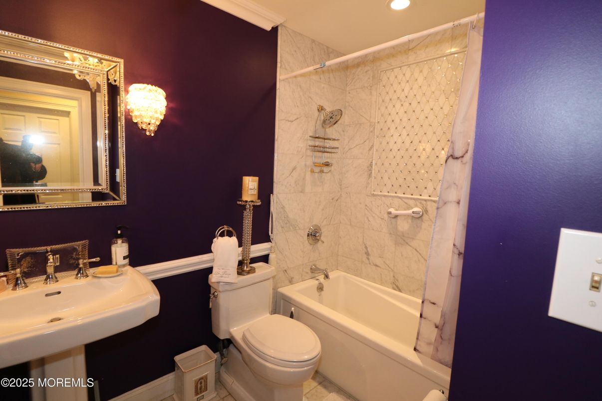 Bathroom, Interior, Marble Walls, Recessed Lighting