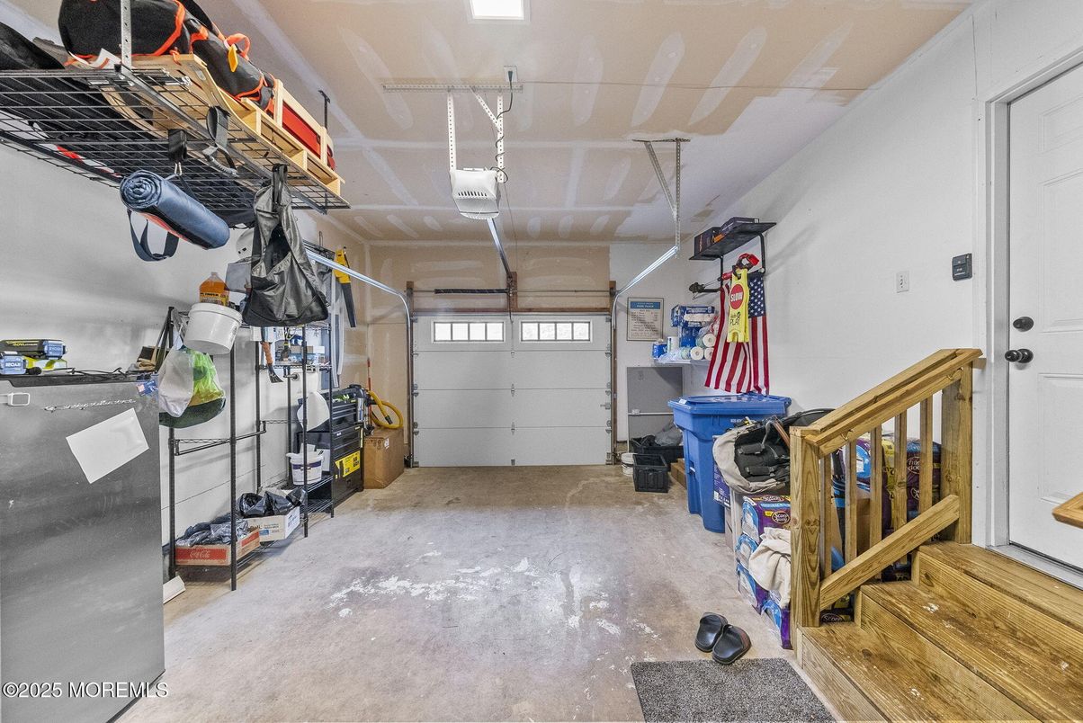 Garage, Interior