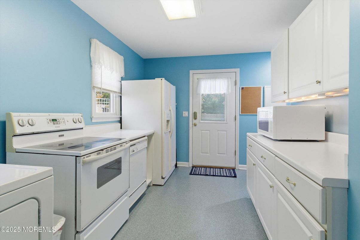 Interior, Kitchen, Washer