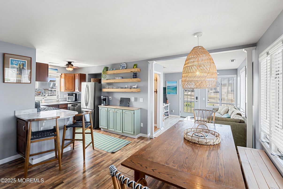 Dining room, Interior, Kitchen, Pendant Lights, Wood Texture Flooring
