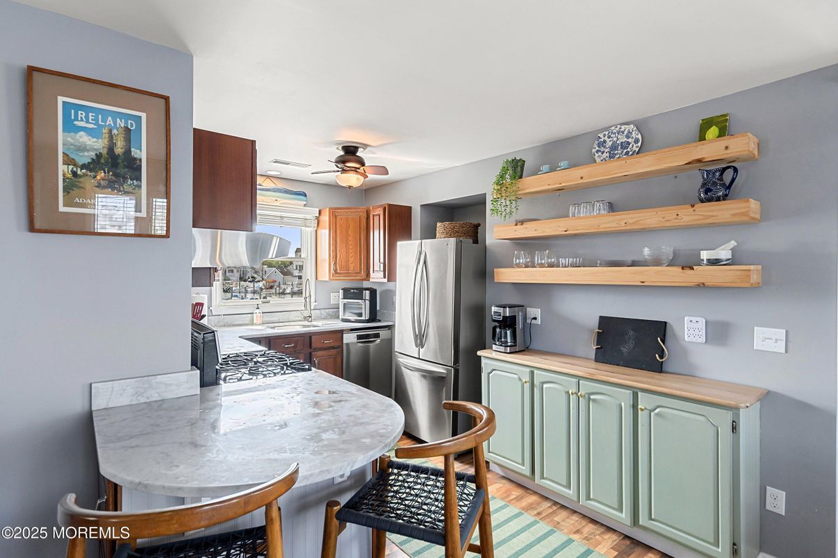 Dining room, Interior, Kitchen, Stainless Steel Appliances, Wood Texture Flooring