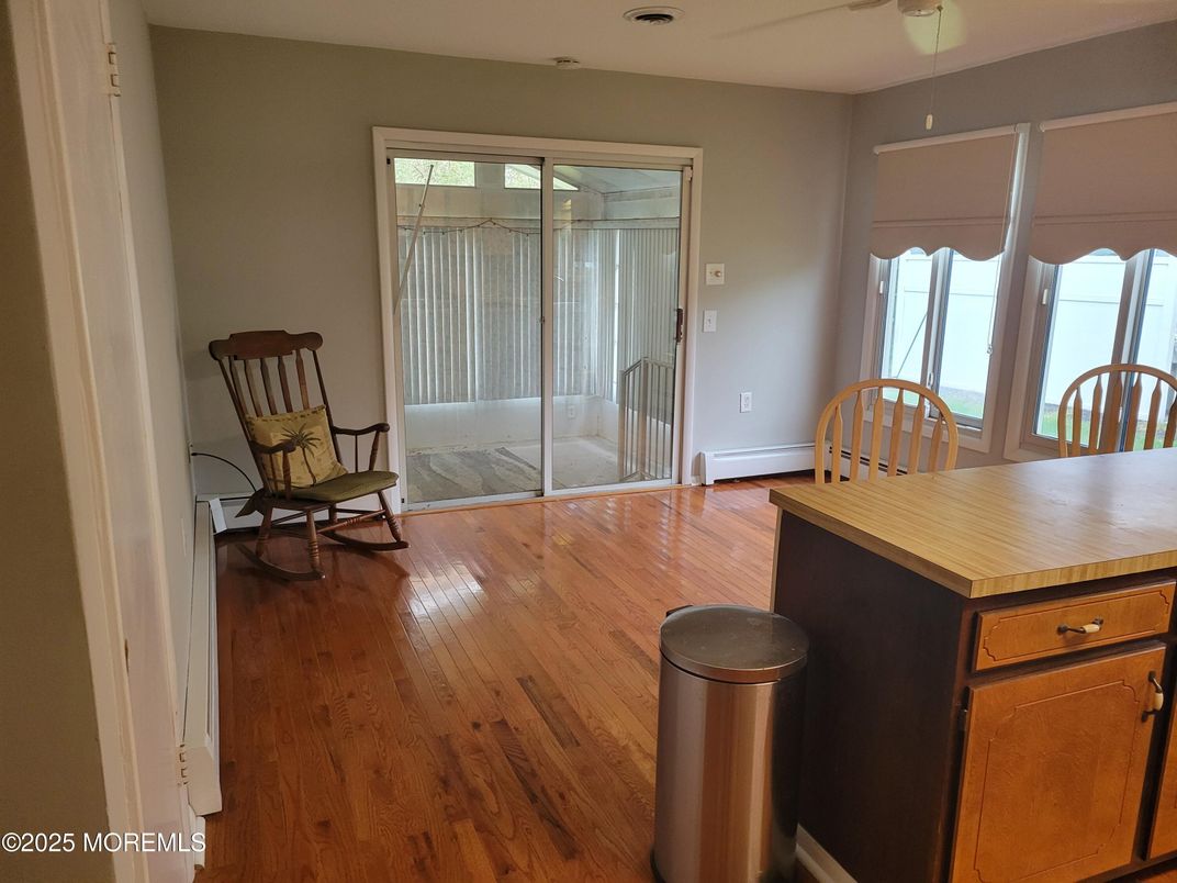 Dining room, Interior, Wood Texture Flooring