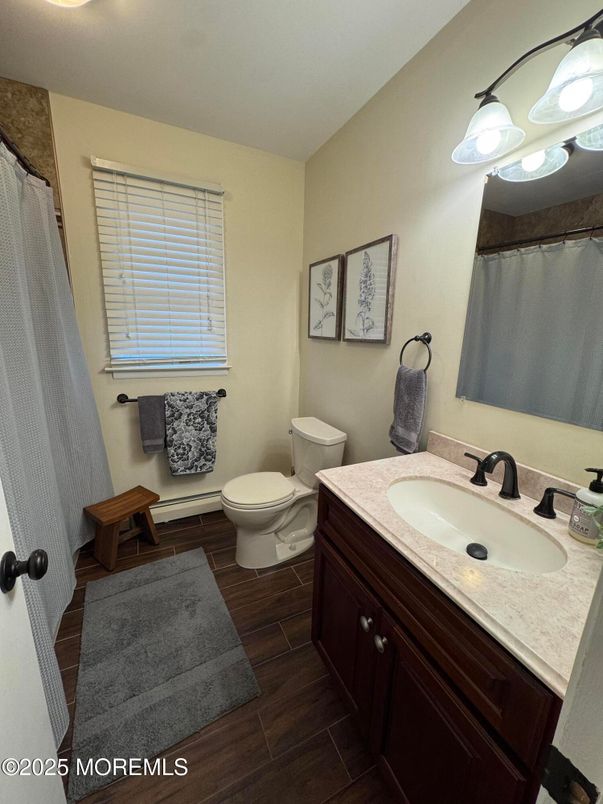Bathroom, Dual Sink Vanities, Interior, Wood Texture Flooring