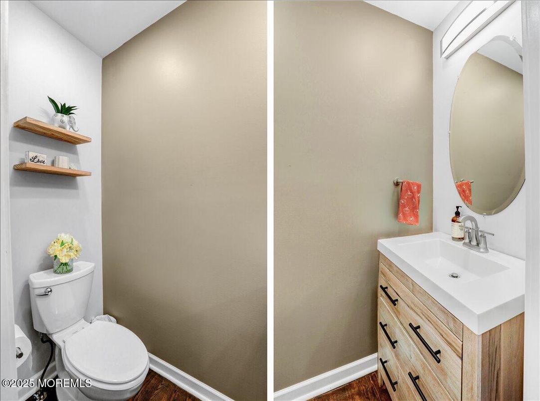 Bathroom, Interior, Wood Texture Flooring