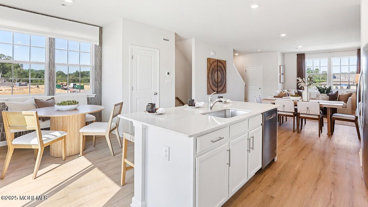 Dining room, Interior, Kitchen, Recessed Lighting, Wood Texture Flooring
