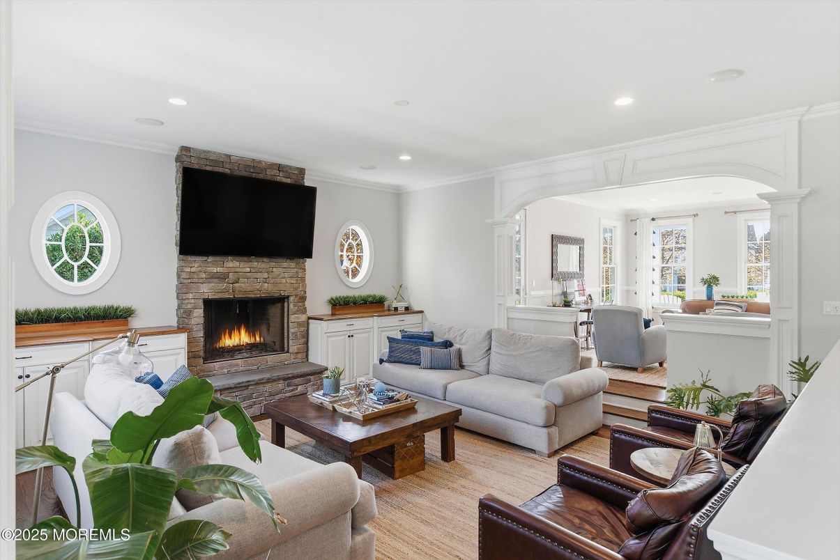 Fireplace, Interior, Living room, Recessed Lighting