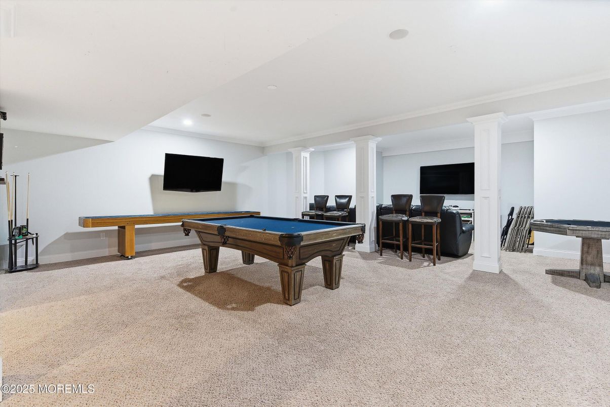 Billiard Table, Game Room, Interior, Recessed Lighting