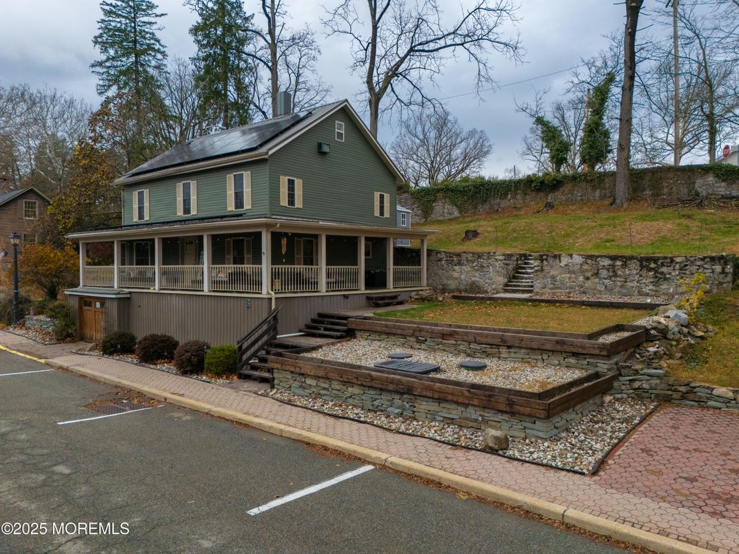 Exterior, Solar Panels