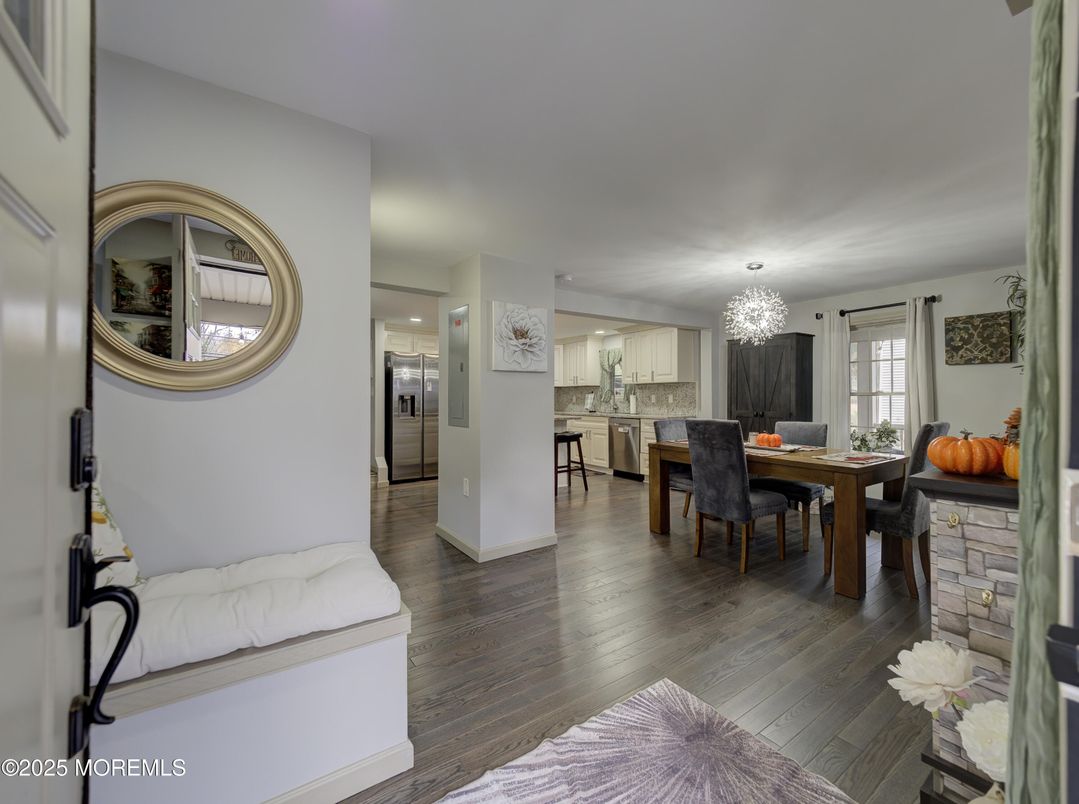 Chandelier, Dining room, Interior, Kitchen, Recessed Lighting, Wood Texture Flooring