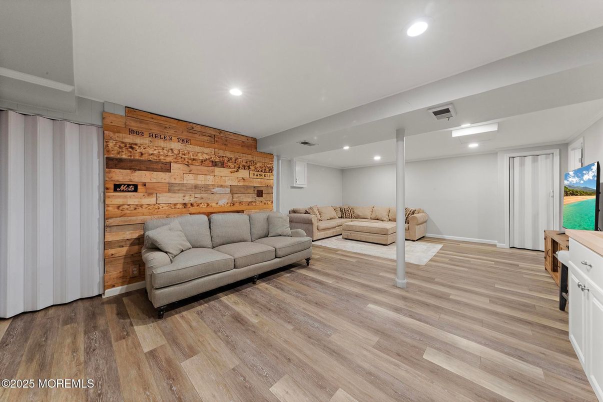 Interior, Recessed Lighting, Wood Texture Flooring, Wooden Walls