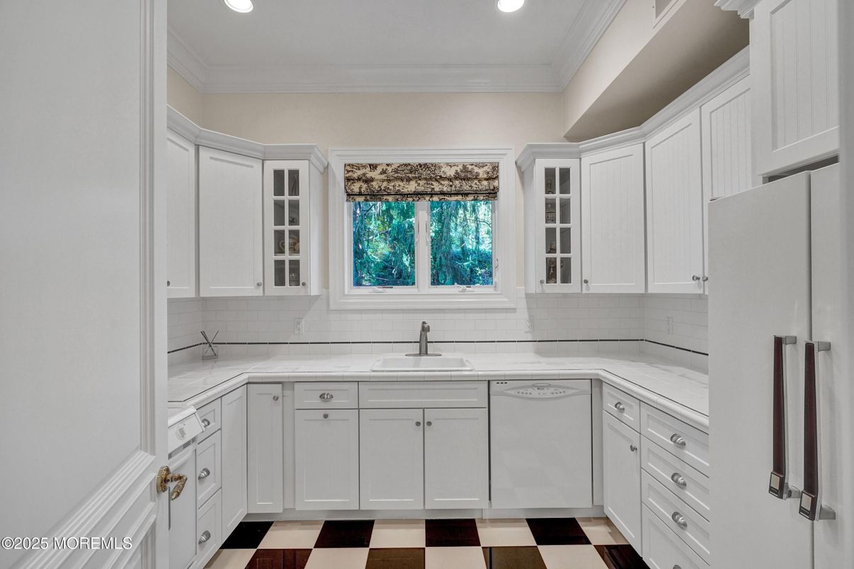 Interior, Kitchen, Recessed Lighting