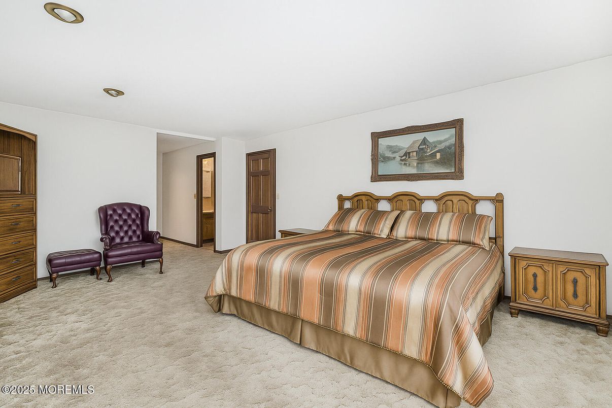 Bedroom, Interior, Recessed Lighting