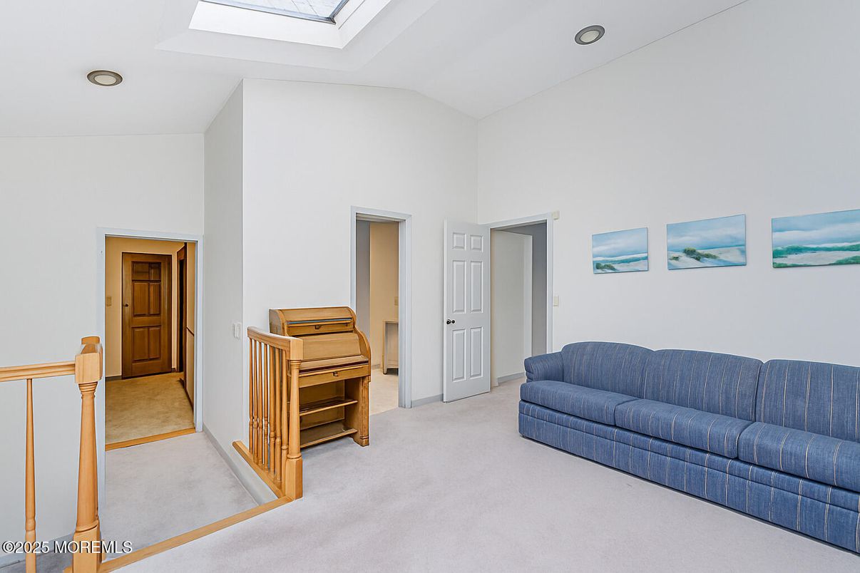 Interior, Piano, Recessed Lighting