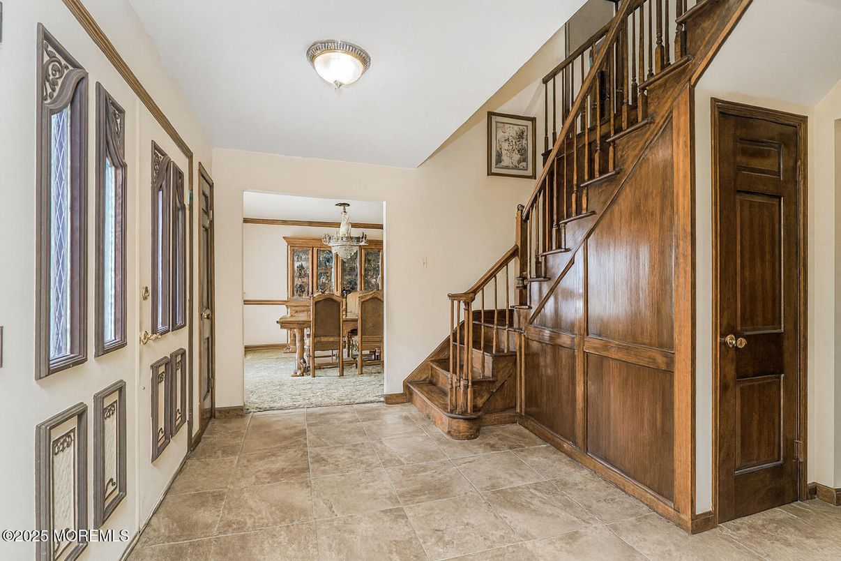 Chandelier, Dining room, Interior