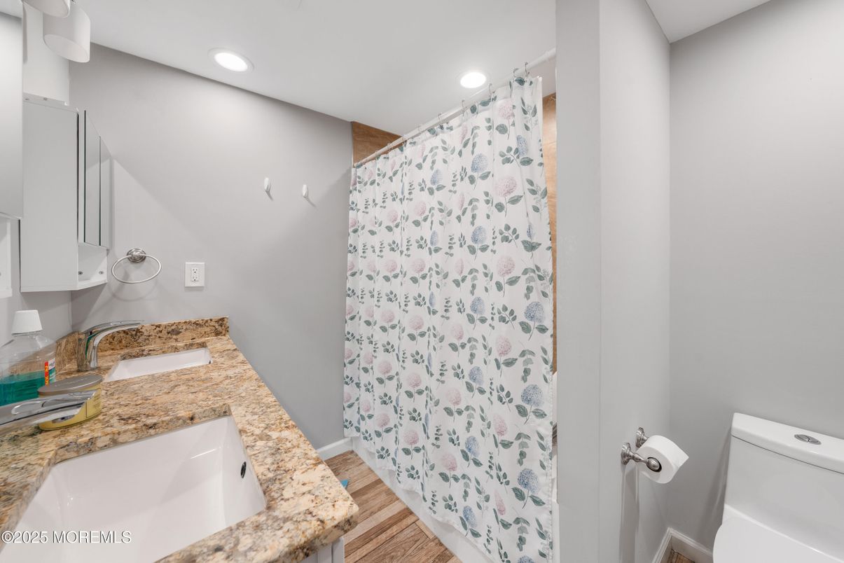 Bathroom, Interior, Recessed Lighting, Wood Texture Flooring