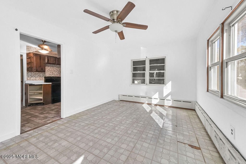 Empty room, Interior, Kitchen