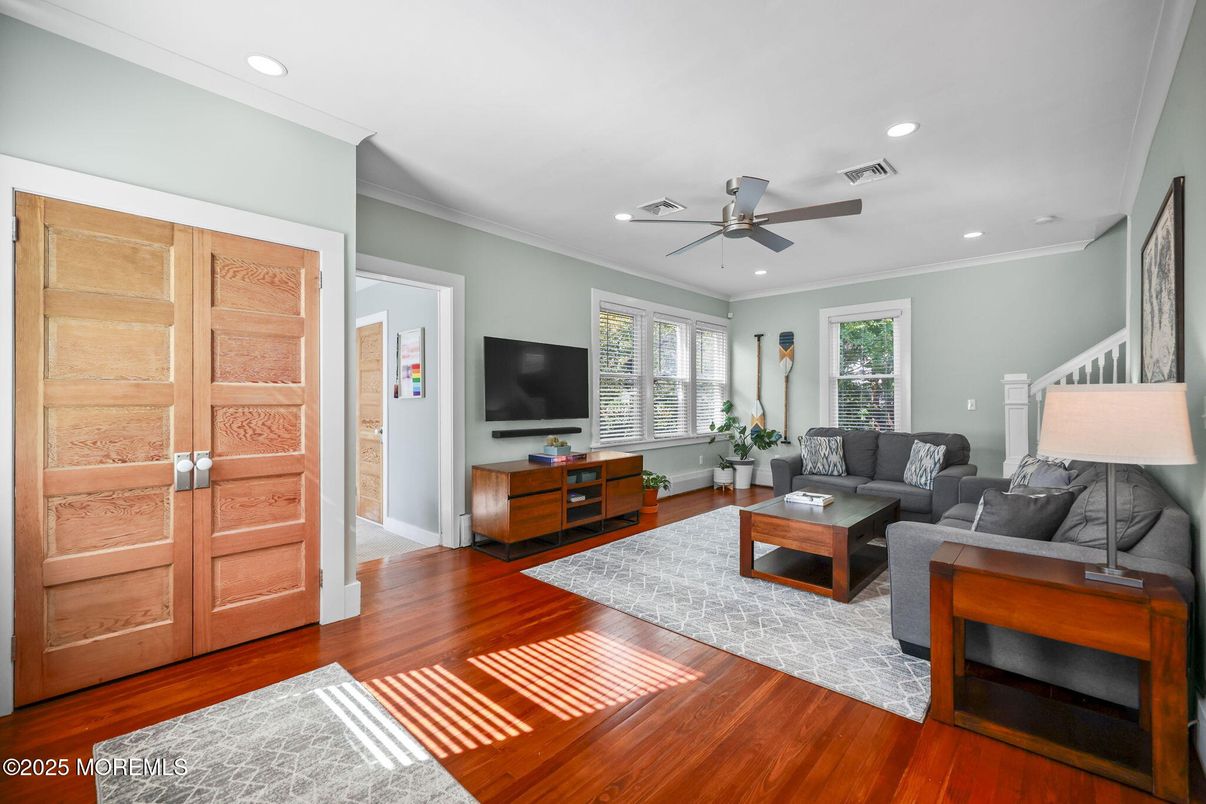 Interior, Living room, Recessed Lighting, Wood Texture Flooring